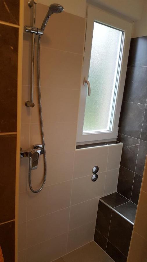 אומאג Apartman Darja מראה חיצוני תמונה