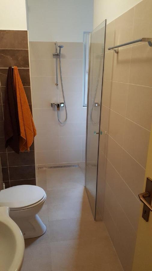 אומאג Apartman Darja מראה חיצוני תמונה